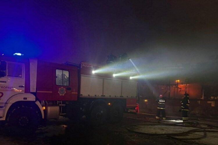 В Петропавловске горел многоквартирный дом