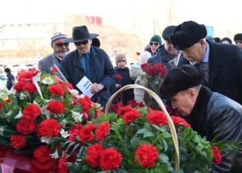 В Шымкенте почтили память Конаева