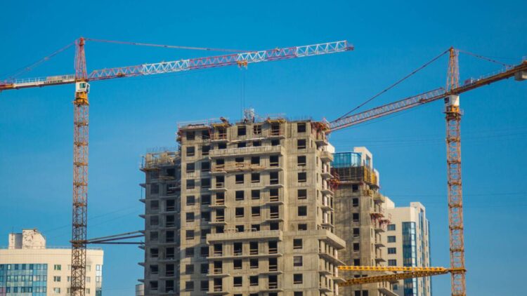 В Шымкенте оштрафовали строительные компании за незаконную рекламу