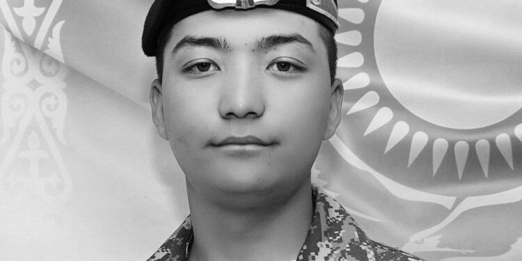 Экс-командира взвода приговорили к 13 годам за убийство срочника в Мангистау