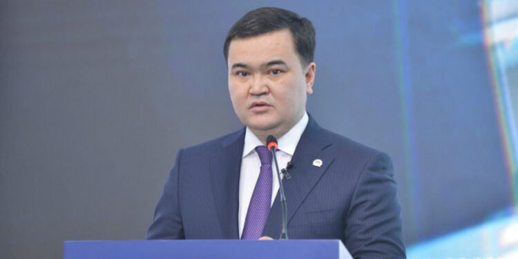 ЛРТ в Астане откроется в сентябре: аким города Женис Касымбек рассказал о ходе проекта