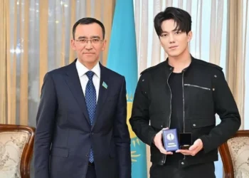 Димаш Құдайберген жаңа төсбелгіге ие болды