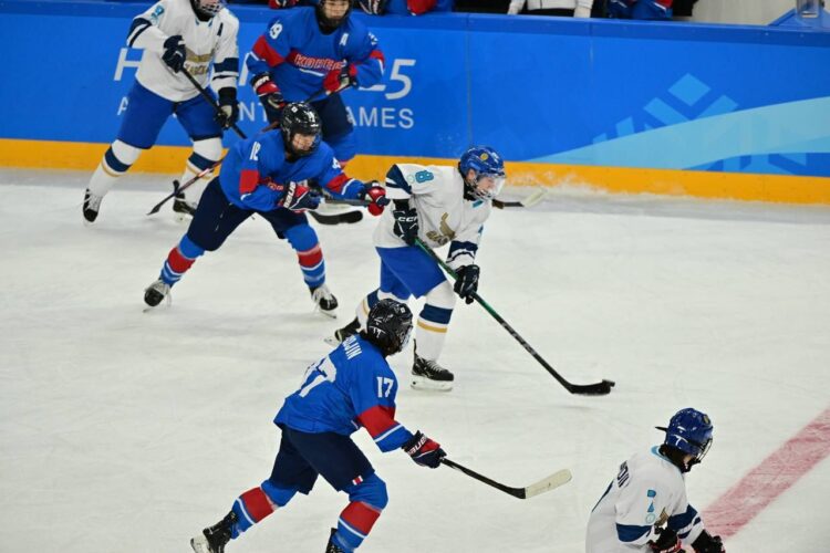 Хоккейден әйелдер құрамасы қоржынға тағы бір медаль салды