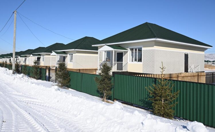 Жетісу облысында әлеуметтік осал топтар санатындағы отбасылар үйлі болды