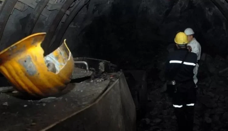 «Қазақстан» шахтасындағы бес кеншінің өліміне кінәлілерге үкім шықты