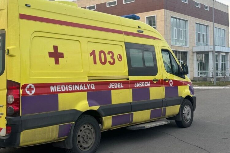 16 жастағы қыз көпқабатты үйден секіріп, мерт болды