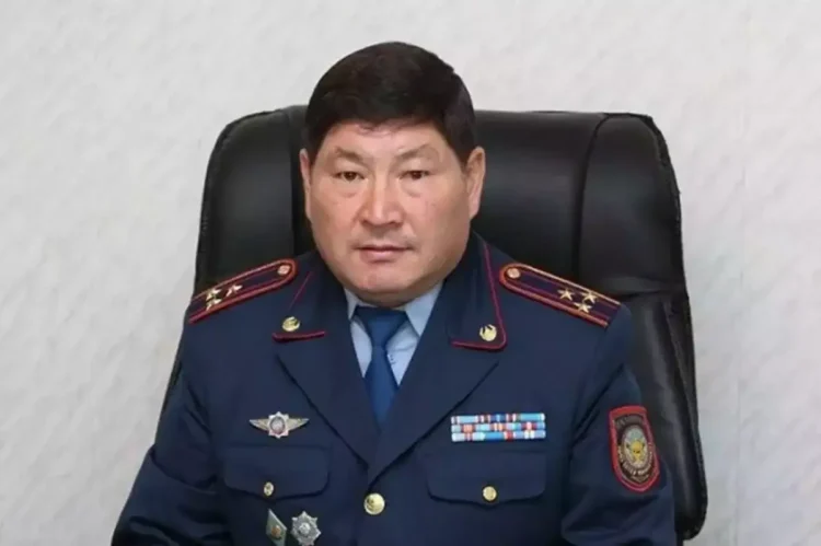 Талдықорған полициясы бастығы кабинетіндегі қыз зорлау: Жаңа деректер белгілі болды