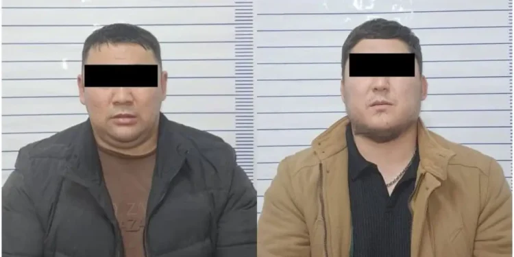 Екі қазақстандық полицейлерден 2500 доллар бопсалады деген күдікке ілінді