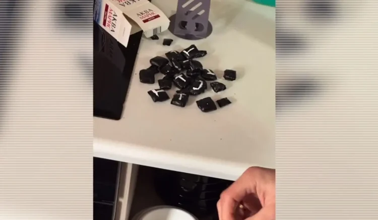 Алматыға поштамен келген дәрінің ішінен есірткі шықты