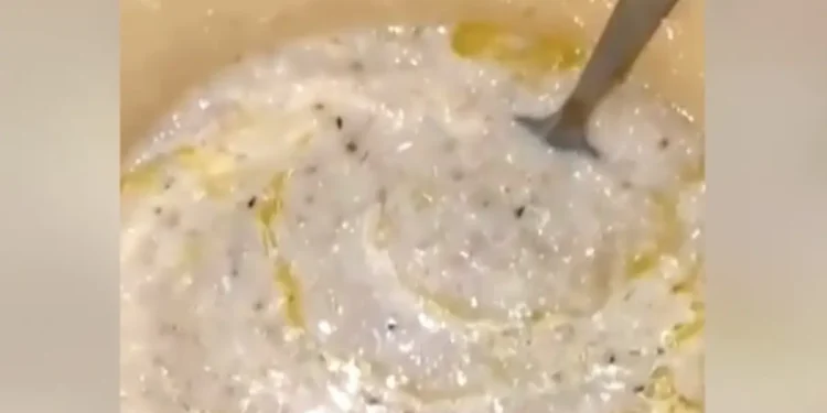 Ақтөбеде балабақшада құрттап кеткен ботқа берілген