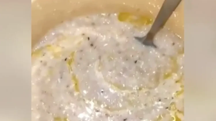 Ақтөбеде балабақшада құрттап кеткен ботқа берілген