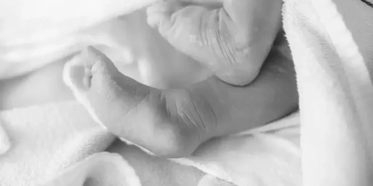 Өскеменде босанған әйел сәбиін қоқыс контейнеріне қалдырған