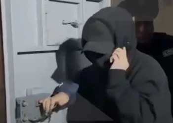 Әнші Алмас Кішкенбаев бостандыққа шықты