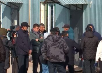 В Алматы водители автобусов пригрозили массовым увольнением из-за долгов по зарплате