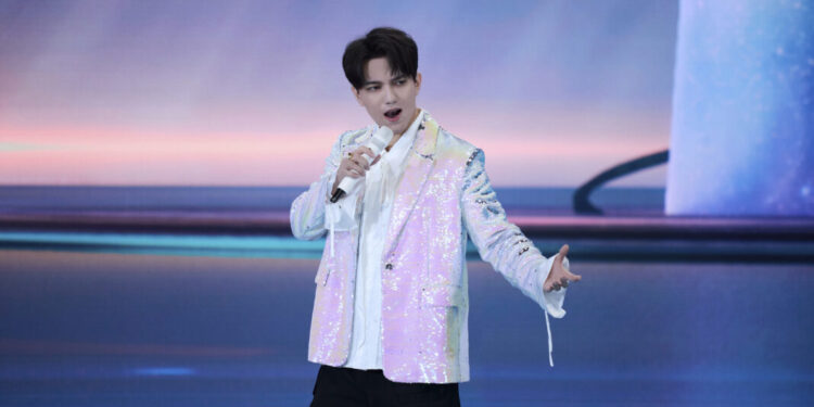 Димаш Құдайберген Джеки Чан фильміне саундтрек орындады