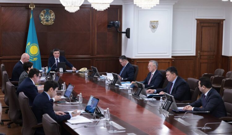 Акиматы должны следить за правильным расходованием средств на сельское хозяйство — Бектенов