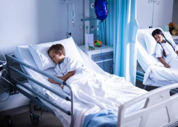 Страшный рекорд: в Алматы ребенок проглотил 105 магнитов