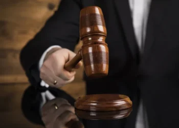 От условного срока до 14 лет тюрьмы: какие сроки получили другие подсудимые по делу Ахмеджанова?