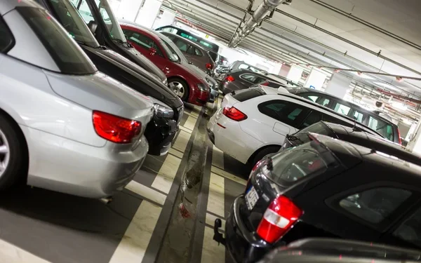 Паркинги вместо бомбоубежищ: МЧС предложило новую систему укрытий на случай войны