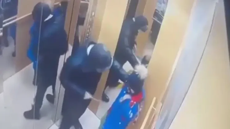 Астанада лифтіде зардап шеккен баланың анасы: «Балам қант диабетімен ауыратын еді»