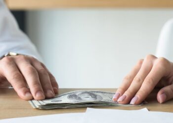 Бизнесмен в СКО купил Land Cruiser на 50 млн тенге субсидий