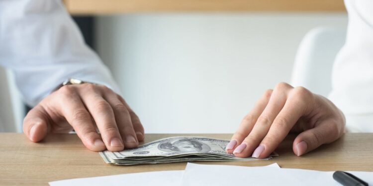 Бизнесмен в СКО купил Land Cruiser на 50 млн тенге субсидий