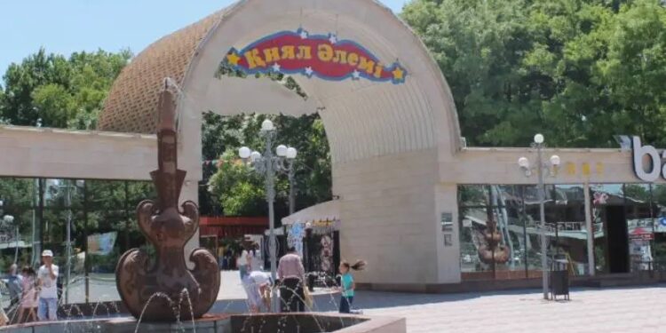 В Шымкенте снесут парк аттракционов