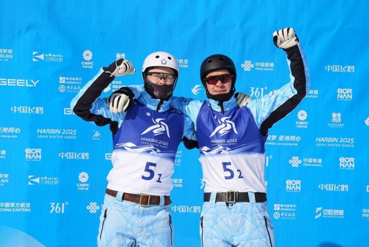 Мужская сборная Казахстана по фристайл-акробатике взяла золото Азиады