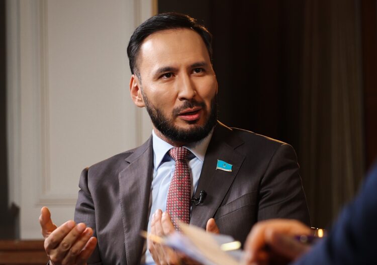 Айдарбек Қожаназаров: «Банктер Үкіметтен 40 млрд доллар көмек алған»