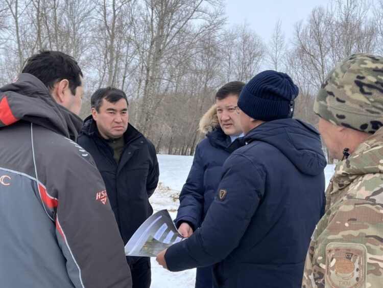 Министр су тасқынына дайындықты тексеріп жүр