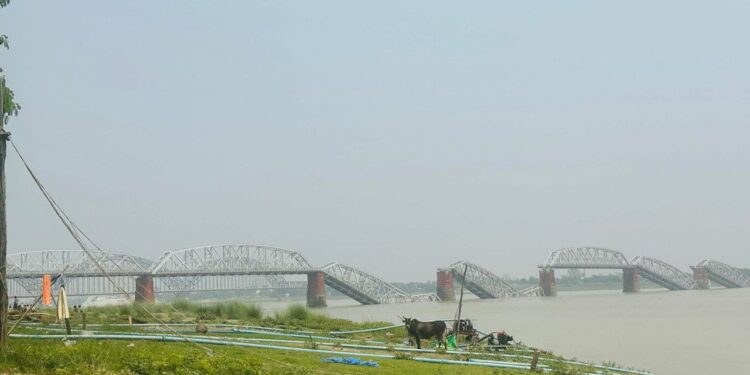 Землетрясение в 7,7 баллов разрушило дома в Мьянме и Таиланде