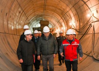 Досаев потребовал ускорить строительство станции метро «Калкаман»