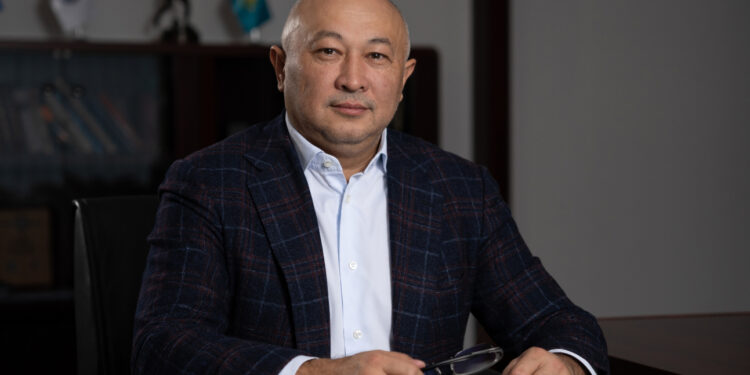 АФМ расследует дело экс-президента КФФ Адилета Барменкулова