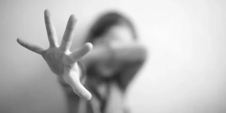 Қыз зорлаған 17 жасар жігітке үкім шықты