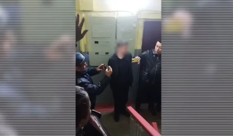 Алматыда өз үйінде есірткі сатып жүрген адам ұсталды