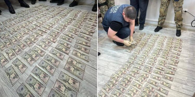 Атырауда жалған доллар саудасы әшкере болды