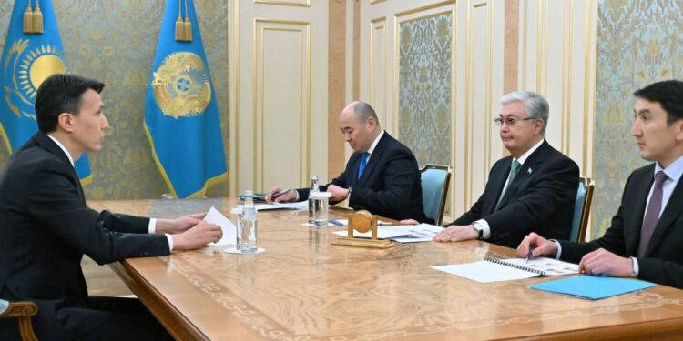 Тоқаев «Қазатомпром» басшысының есебін тыңдады
