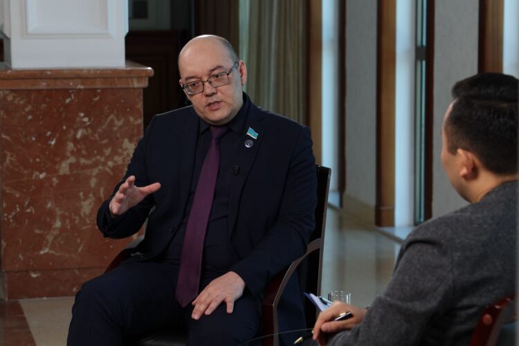 «Қазақстанға Сенат қажет емес» – Депутат