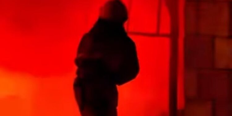 Жетісу құтқарушылары өрттен адамды аман алып шықты