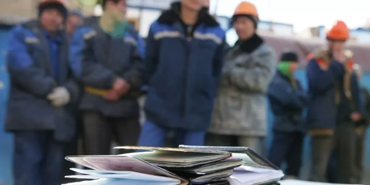 Қазақстанда 13,6 мыңға жуық шетел азаматы жұмыс істейді