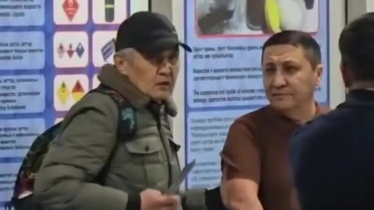 Герой аэропорта оказался братом известного продюсера группы «Жигиттер»