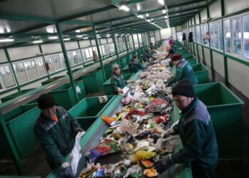 Казахстан вложит 317 млрд тенге в переработку мусора