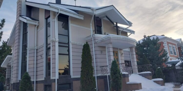 Торги по коттеджу Бахыта Ибрагима признаны несостоявшимися