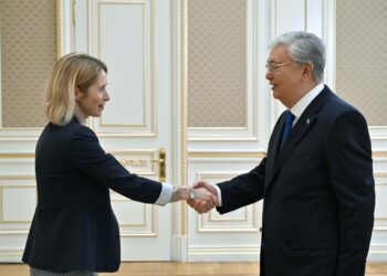 Европа готовит упрощение виз для Казахстана