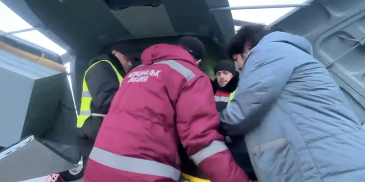 Пострадавшего в ДТП мужчину доставили в больницу на вертолете