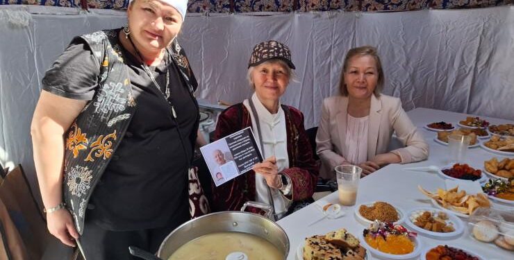 Медеу ауданының тұрғындары көршісіне көмектесті