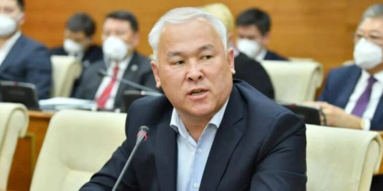 Депутат Әбенов банктердің қандай қылмыс жасап жүргенін айтты