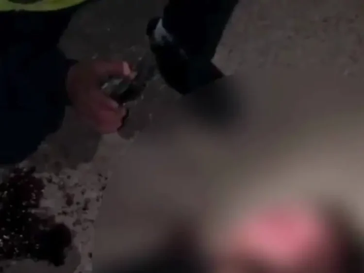 Ақтауда ер адам хиджаб киген қызды зорламақ болған