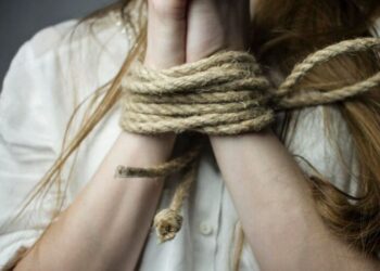 ​Түркістан облысында бұрынғы әйелін кепілге алған азамат сотталды