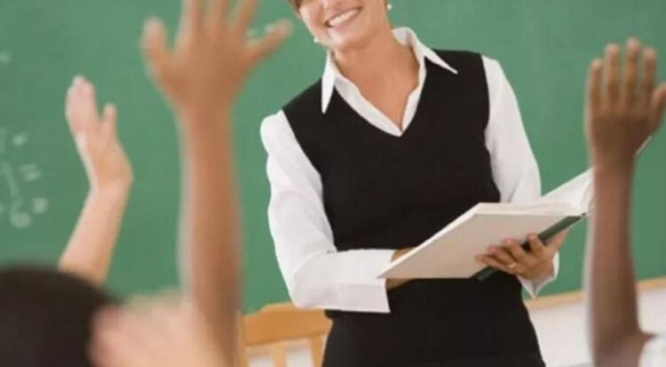 Алматы облысында мұғалімдерге заңсыз ұсталған жарналар қайтарылды